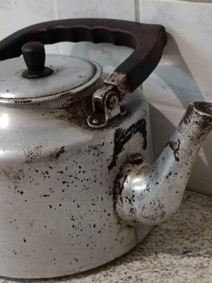 Vintage Atlas aluminum kettle used with wooden handle