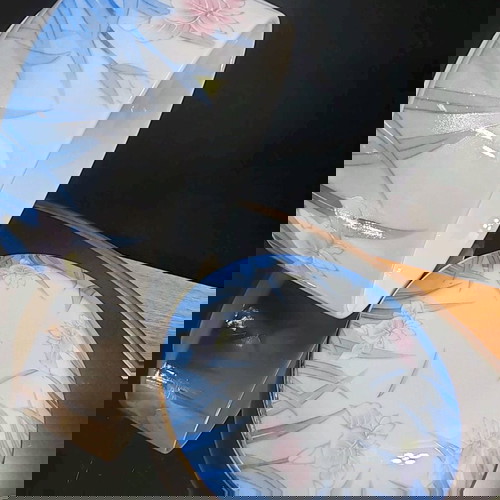 Японска порцеланова кутия за бижута Kozan Gama нова с ирисов мотив