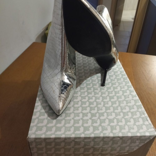 Bershka Silver Croc Ankle Boots size 39 like new
