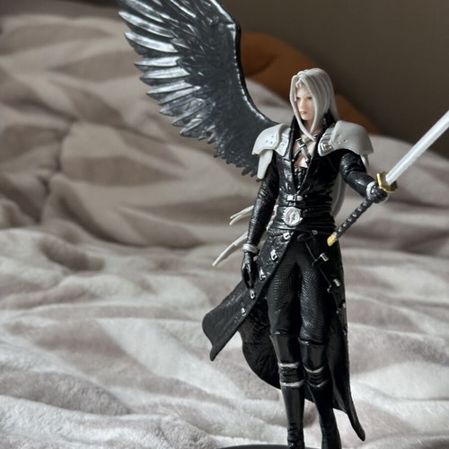 Final Fantasy Sephiroth figure new, 28 cm