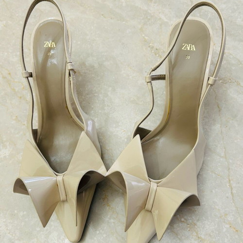 Zara beige pumps like new, size 38, 8 cm heel