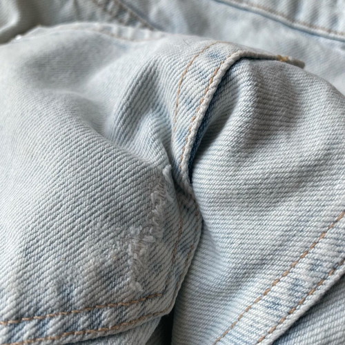 Zara women's denim shorts like new, distressed, size 38