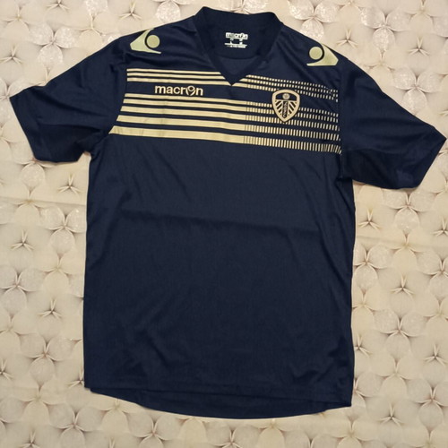 Leeds Football Jersey used, large size