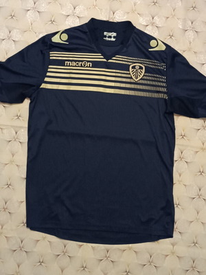 Leeds Football Jersey used, large size