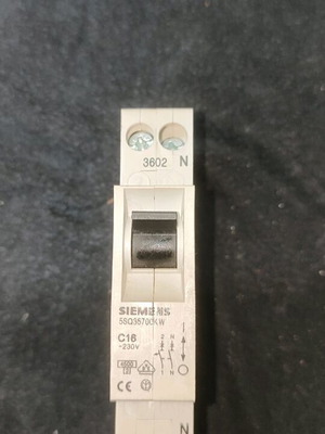 Siemens bipolar fuse 16 amp single pole with neutral like new