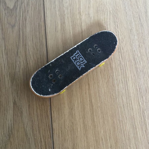 Tech Teck skateboard like new