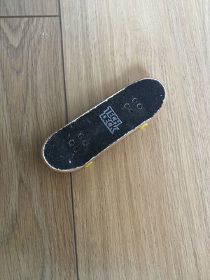Tech Teck skateboard like new