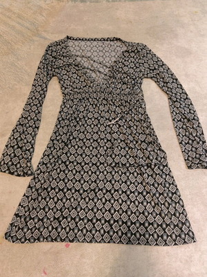 Long blouse maternity dress like new, size S, black and gray