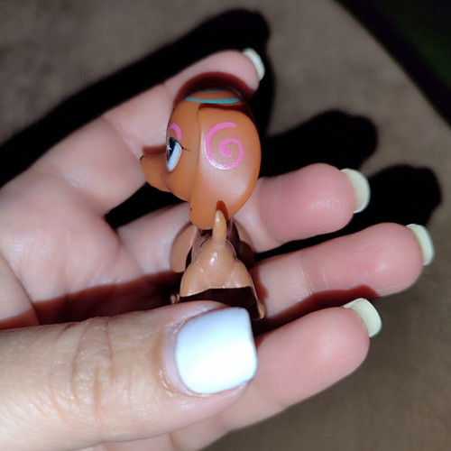 LPS Littlest Pet Shop Dachshund Dog collectible, like new, blue eyes #1010