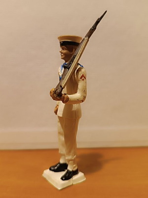 Фигура на морски стрелец Атхина като нова