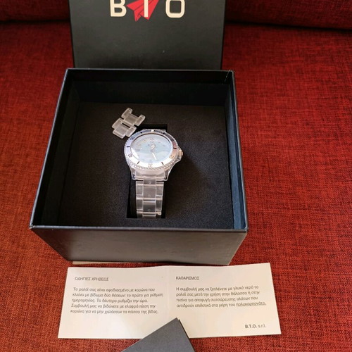 BTO Bigtime Milano polycarbonate light blue watch new