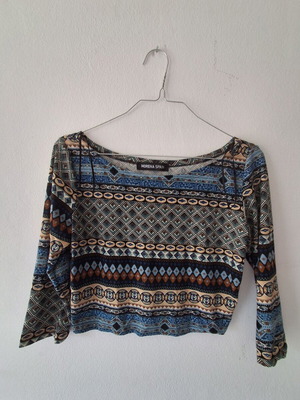 Morena Spain Boho Long Sleeve Crop Top in Excellent Condition