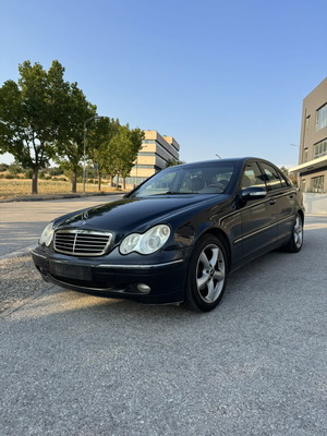 Mercedes C200 Kompressor 1800cc elegance sedan