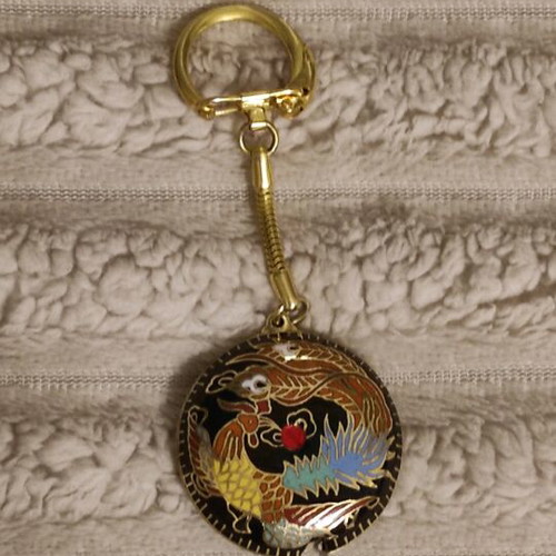 Cloisonné keychain like new with traditional Asian design