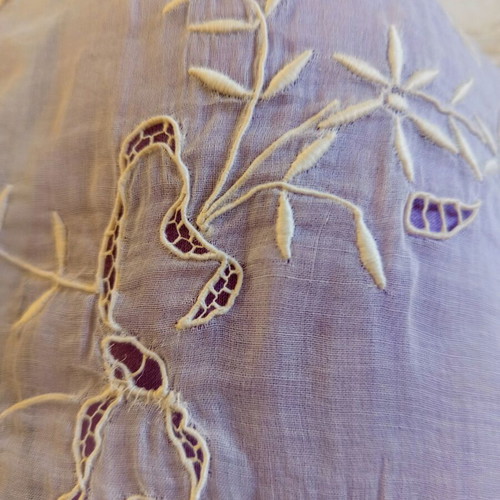 Vintage decorative pillowcases set of 2 ecru with embroidery and cutwork
