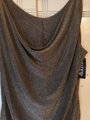 Blouse new with golden thread