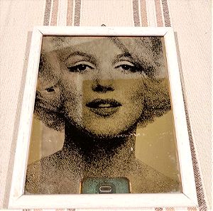 Διακοσμητικό καθρεφτάκι με κορνίζα ξύλινη Marilyn Monroe 17cmx14cm