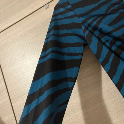 Zebre dress with collar, buttons and gathers new, black blue
