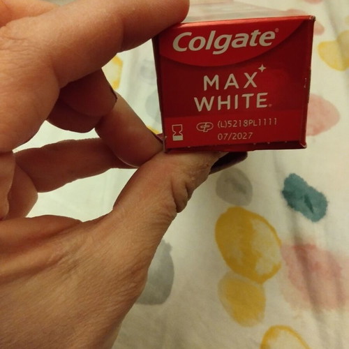Colgate Max White Ultra toothpaste 2 pack 75 ml new