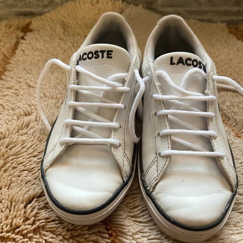 Lacoste kids sports sneakers used, size 28, black and white