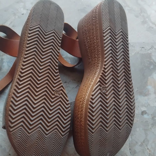 Platform sandals used, size 39