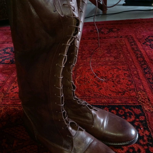 Leather boots from Italy like new, tall, dark brown