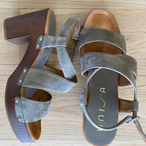 Unisa sandals with wooden heel, grey khaki suede, size 40