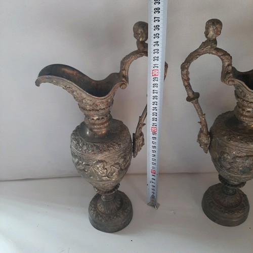 Bronze Victorian style ashtrays used, pack of 2, 1950