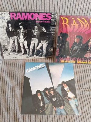 Ramones vinyl records like new