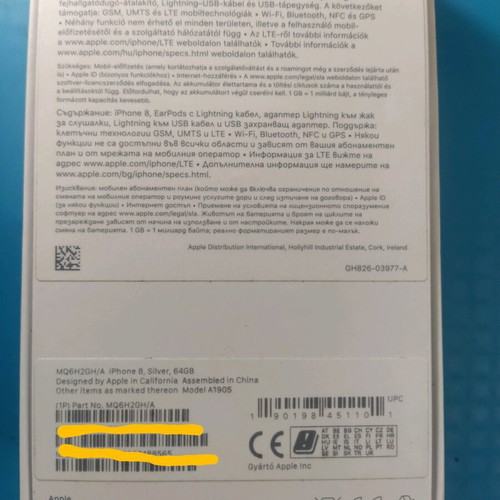 iPhone 8 silver 64GB box only with documents