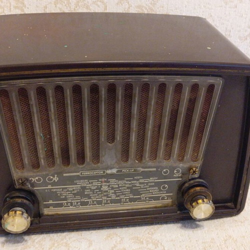 Philips vintage tube radio, 1960s design