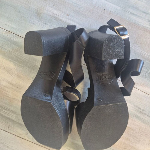 Ragazza leather sandals size 40, new, black, platform heels