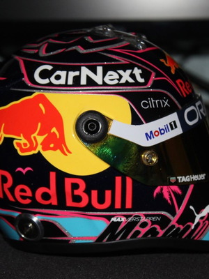 Κράνος Max Verstappen Miami GP 2022 1:2 καινούργιο με θήκη και κουτί