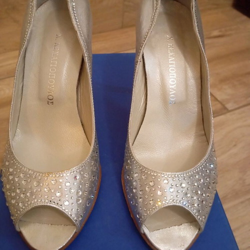Peep toe shoes No 36 silver like new