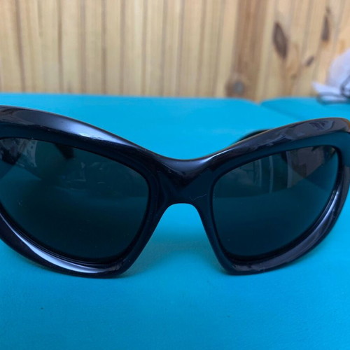 Balenciaga BB0228S/001 women's sunglasses like new, black