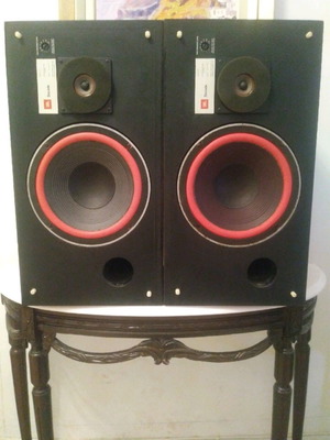 JBL Decade speakers like new, set of 2