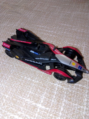 Nissan Formula E Gen 2 collectible model Shell Motorsport Collection like new