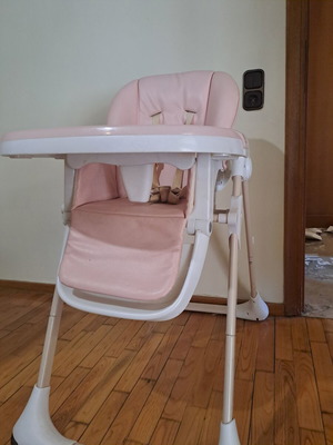 Highchair pink with adjustable height and backrest