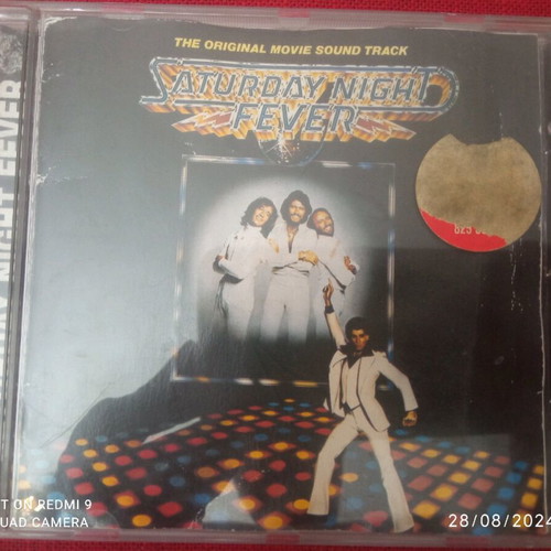 Saturday Night Fever CD like new, original movie soundtrack