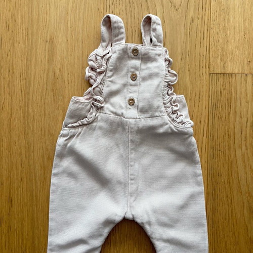 Zara denim salopette with ruffles on straps, size 3-6 months, like new