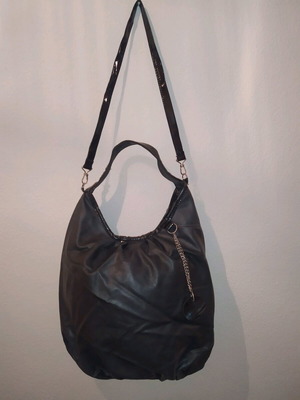 Τσάντα ώμου μαύρη σαν καινούργιο