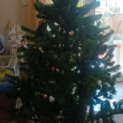 Christmas tree 1.60 meters like new with decorations