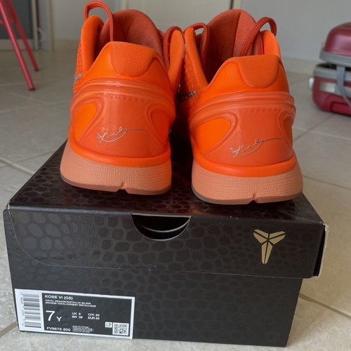 Nike Kobe 6 total orange basketball shoes like new, size 40