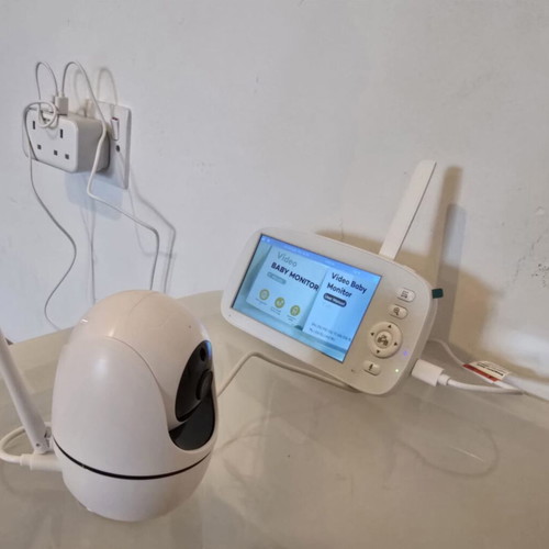 Smart Baby Monitor Full HD 5 Inch Brand New