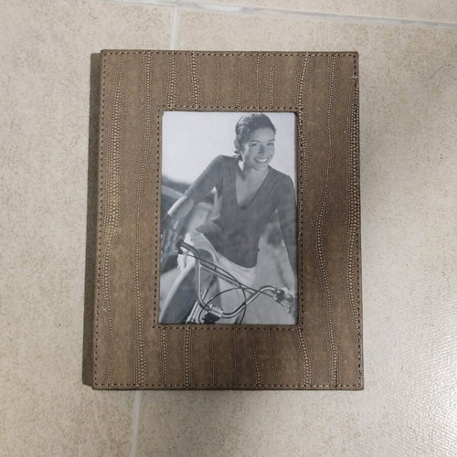 Photo frame unused