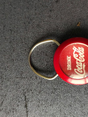 Διακοσμητικό μπρελόκ Coca-Cola μεταχειρισμένο vintage