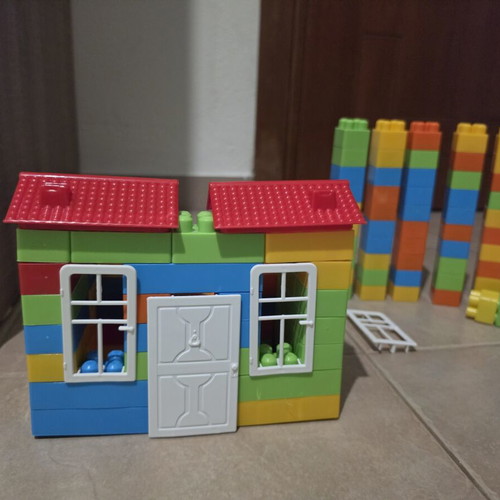 Building Blocks Set for Toddlers like new with Roofs and Windows