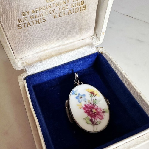 Antique photo locket with hand-painted enamel in vintage box used