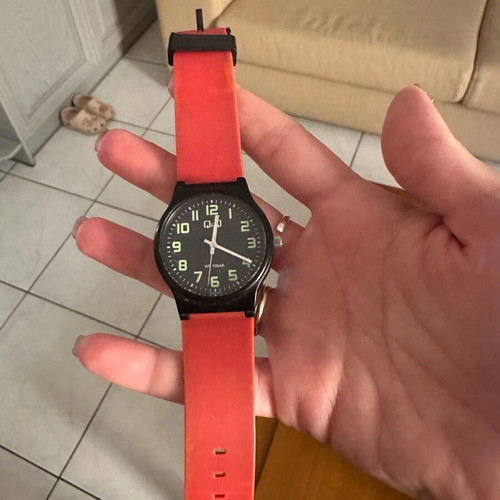 Wristwatch like new, in very good condition