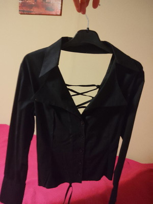 Women's shirt with open back like new, black, sizes S and M